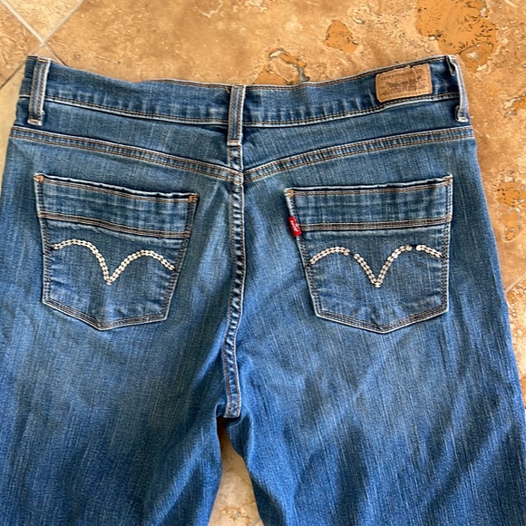 Levi’s 512 Perfectly Slimming Bermuda Denim Shorts - Picture 6 of 11